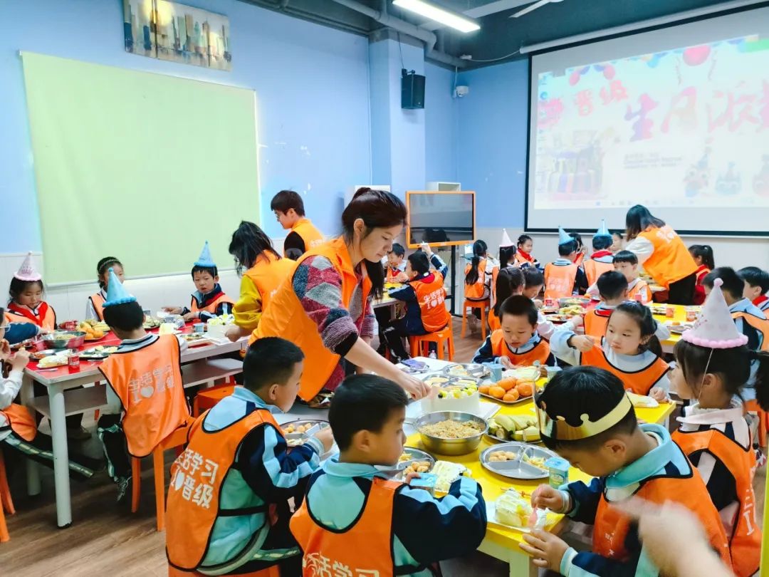 晋级托管学堂:为什么优秀的孩子反而更容易走绝路?3个真相,每位父母都该警醒 晋级托管学堂:为什么优秀的孩子反而更容易走绝路?3个真相,每位父母都该警醒