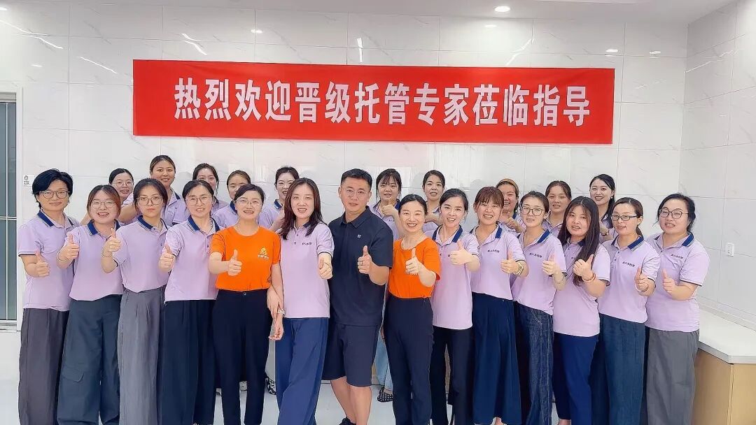 四天两校,从师训到实践——晋级专家上门指导徐州娄燕燕校长校区 四天两校,从师训到实践——晋级专家上门指导徐州娄燕燕校长校区